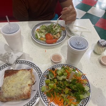 Jimmy Brooklyn's Pizza Parlor - Salads and pizza for the lunch special - Italian Near Me - Wellington, Florida Jimmy Brooklyn's Pizza Parlor - Salads and pizza for the lunch special - Italian Near Me - Wellington, Florida