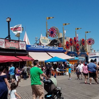 Luna Park - Amusement Parks Near Me - Brooklyn, New York Luna Park - Amusement Parks Near Me - Brooklyn, New York