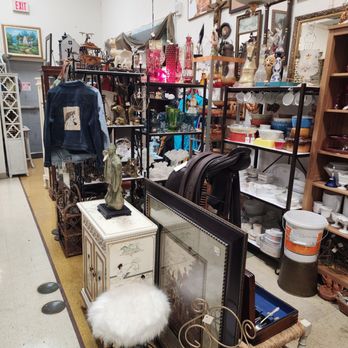 Cooper City Antique Mall - Antiques Near Me - Cooper City, Florida Cooper City Antique Mall - Antiques Near Me - Cooper City, Florida