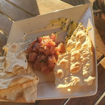 Sunset Pointe - Poke tuna - Bars Near Me - Fairhope, Alabama