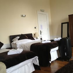 Queens Guest House - Family room