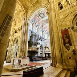 Sé de Lisboa - Side view of altar