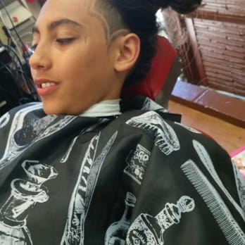 Fade Masters - John is happy with his new cut. Says Anthony's dope at cutting hair. Got to try him out. - Barbers Near Me - Rancho Cordova , California Fade Masters - John is happy with his new cut. Says Anthony's dope at cutting hair. Got to try him out. - Barbers Near Me - Rancho Cordova , California