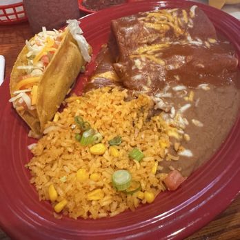 Los Gallitos Fresh Mexican Grill - Enchilada burrito, taco rice platter - Mexican Near Me - Mission, Kansas Los Gallitos Fresh Mexican Grill - Enchilada burrito, taco rice platter - Mexican Near Me - Mission, Kansas