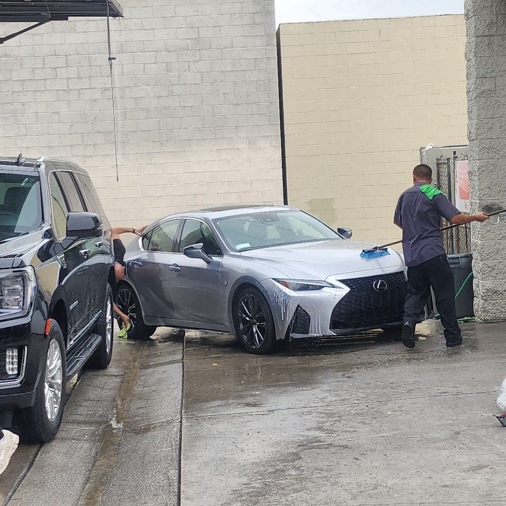 Joey's Autosquare Collision - Joey even walked over to help to give my car a spotless wash before I left. - Body Shops Near Me - Arcadia, California Joey's Autosquare Collision - Joey even walked over to help to give my car a spotless wash before I left. - Body Shops Near Me - Arcadia, California