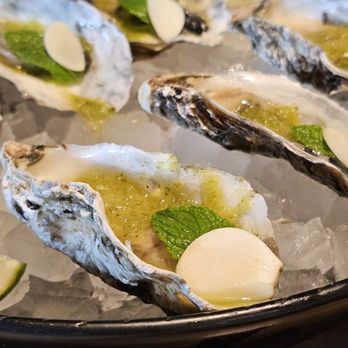 Star Leaf - Oysters happy hour special - Asian Fusion Near Me - Pasadena, California Star Leaf - Oysters happy hour special - Asian Fusion Near Me - Pasadena, California