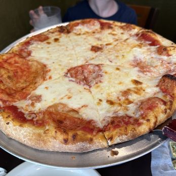 Giuseppe’s Italian Grill - 14 inch cheese pizza - Italian Near Me - San Antonio, Texas Giuseppe’s Italian Grill - 14 inch cheese pizza - Italian Near Me - San Antonio, Texas