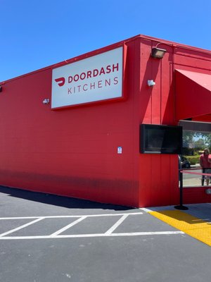 DoorDash Kitchens by null