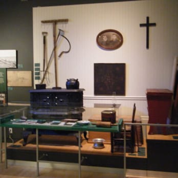 Musee du Fjord - Old stuff - Museums Near Me - La Baie, Quebec