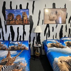 Sunset View Inn - Safari room