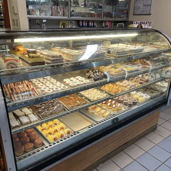 El Brazo Fuerte Bakery - Bakeries Near Me - Miami, Florida