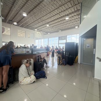 Routes - A bunch of ppl waiting and employees taking their time - Car Rental Near Me - Carolina, Puerto Rico Routes - A bunch of ppl waiting and employees taking their time - Car Rental Near Me - Carolina, Puerto Rico