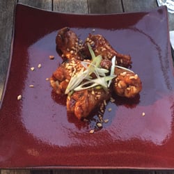 Alivate Restaurant & Bar - Spicy chicken wings (not spicy)