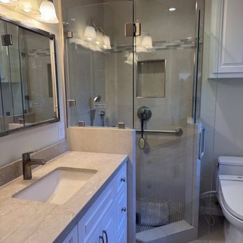 JD's Cleaning Service - One of our 3 bathrooms cleaned. - Home Cleaning Near Me - Menlo park , California