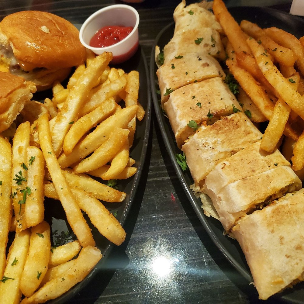 Parkerz - Spicy sliders + chicken shawarma - Mediterranean Near Me - Houston, Texas Parkerz - Spicy sliders + chicken shawarma - Mediterranean Near Me - Houston, Texas