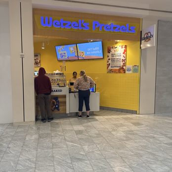 Wetzel's Pretzels - Front of the store - Pretzels Near Me - San Francisco, California Wetzel's Pretzels - Front of the store - Pretzels Near Me - San Francisco, California
