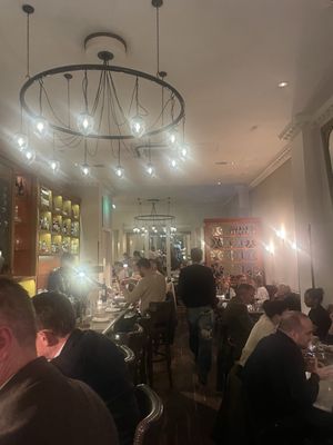 Cafe Murano St James by null