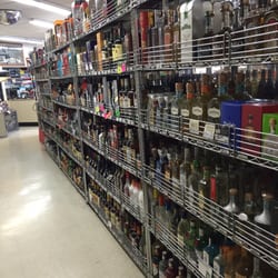 Jerry's Market - Great liquor selection