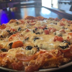 Heros Pizza and Pub - Specialty pizza