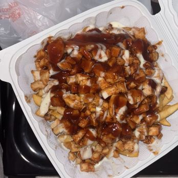 Grubz Takeout - BBQ Chicken Style fries no green onions for the kids - American Near Me - San Diego, California Grubz Takeout - BBQ Chicken Style fries no green onions for the kids - American Near Me - San Diego, California
