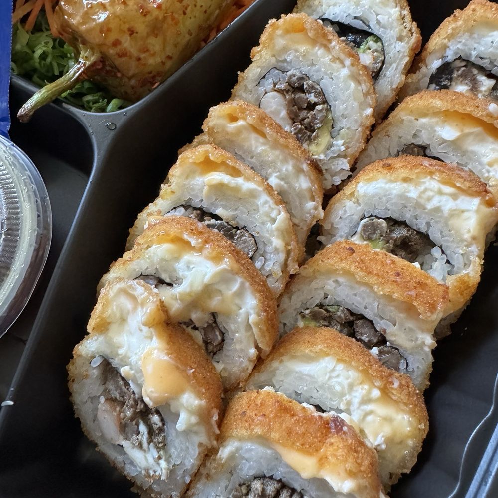 Culiacan Roll - 3 Quesos - Sushi Bars Near Me - Norwalk, California Culiacan Roll - 3 Quesos - Sushi Bars Near Me - Norwalk, California