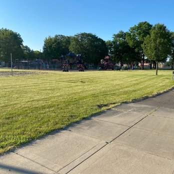 Memorial Park - Playground - Parks Near Me - Roseville, Michigan