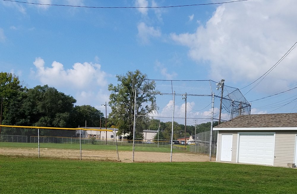 CONNERSVILLE MEN’S SOFTBALL ASSOCIATION PARK 701 W Mount St