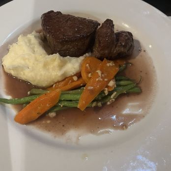 Madeline's - Filet Mignon GF - New American Near Me - Cambria, California Madeline's - Filet Mignon GF - New American Near Me - Cambria, California