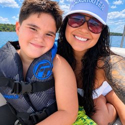 Sixshooter Resort & Marina