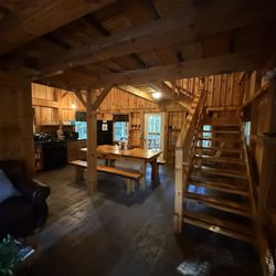 The Mohicans Treehouse Resort and Wedding Venue - Killbuck Cabin