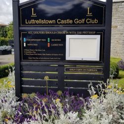Lutterellstown Castle - Have a round of golf while staying at the castle!