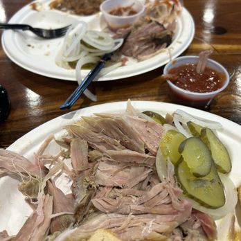 Prasek's Hillje Smokehouse - Pork plate - Smokehouse Near Me - Sealy, Texas