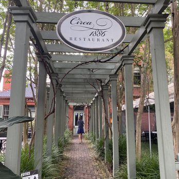 Circa 1886 Restaurant - New American Near Me - Charleston, South Carolina Circa 1886 Restaurant - New American Near Me - Charleston, South Carolina