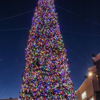Citadel Outlets - Outlet Stores Near Me - Los Angeles, California