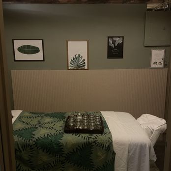 Maluhia Massage Therapy - Massage Room for 1 in "Ataraxy" - Massage Near Me - Honolulu, Hawaii