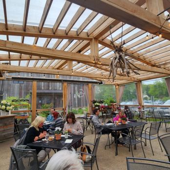 Sylvan Table - Our fellow diners - New American Near Me - Sylvan Lake, Michigan