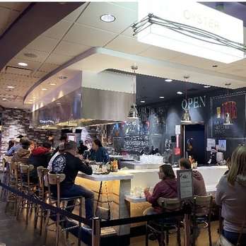 The Oyster Bar - Bars Near Me - Stateline, Nevada
