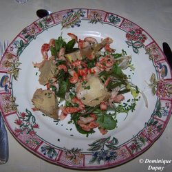 Relais De La Forge - Salade d’Ecrevisses aux Copeaux de Foie Gras à l’Huile de Noix et aux Herbes
