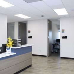 Minivasive Pain & Orthopedics-One Oak Park - Clinic Interior