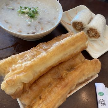 Yung Ho Cafe - porridge , fried crullers, fwan tuan. - Taiwanese Near Me - San Gabriel, California Yung Ho Cafe - porridge , fried crullers, fwan tuan. - Taiwanese Near Me - San Gabriel, California