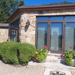 Exterior photo of Crystal Clear Window Washing - Chicago, Illinois Exterior photo of Crystal Clear Window Washing - Chicago, Illinois