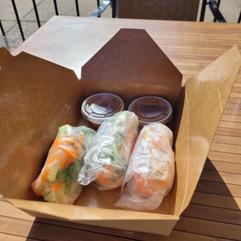 Bon Banh - shrimp summer rolls - Vietnamese Near Me - Hoboken, New Jersey