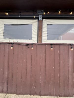 Dots Back Inn by null