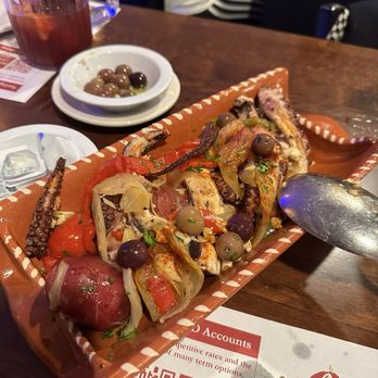 O Pipo Tavern - Portuguese Near Me - Newark, New Jersey O Pipo Tavern - Portuguese Near Me - Newark, New Jersey