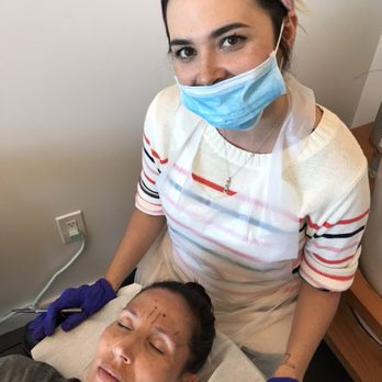 SkinSpace - One of our students in action during a 1 on 1 training. Please call for information about training. - Permanent Makeup Near Me - Hermosa Beach, California SkinSpace - One of our students in action during a 1 on 1 training. Please call for information about training. - Permanent Makeup Near Me - Hermosa Beach, California
