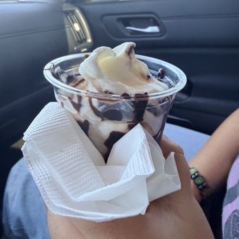Honeymee - Gardena - Chocolate - Desserts Near Me - Gardena, California Honeymee - Gardena - Chocolate - Desserts Near Me - Gardena, California