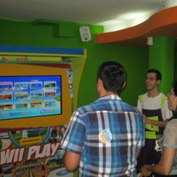 Peekaboo Buffet Infantil e Teens - Wii Play.
