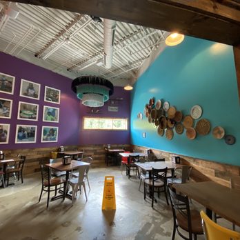 Tacos 4 Life - Dinning area - Tacos Near Me - Charlotte, North Carolina
