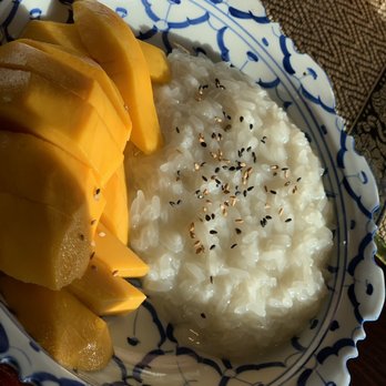 Thai Palace Restaurant - Sticky rice and mango - Thai Near Me - Bremerton, Washington Thai Palace Restaurant - Sticky rice and mango - Thai Near Me - Bremerton, Washington