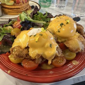 The Hangout - Spicy chicken Benedict - Breakfast & Brunch Near Me - Walnut Creek, California The Hangout - Spicy chicken Benedict - Breakfast & Brunch Near Me - Walnut Creek, California